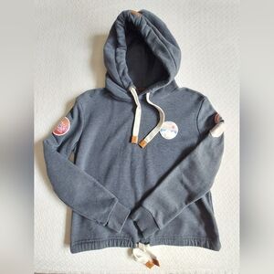 WANAKOME Walk on the Wild Side Pullover Blue Hoodie. Size Small. 💙